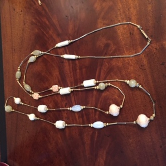 Casual Corner gold tone multi color bead necklace - Picture 3 of 5